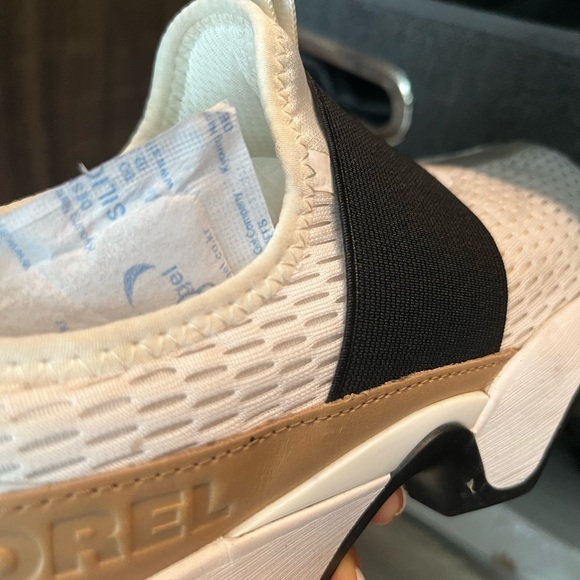 Used as New Sorel sneakers in size 7.5 with white n black sole 3 color scheme - Picture 1 of 3